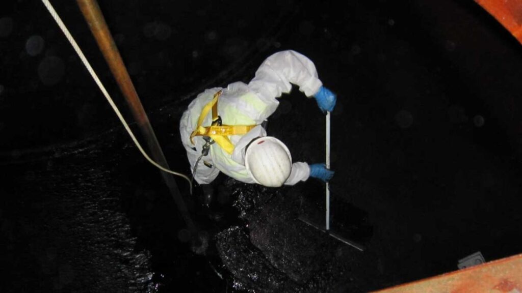 บริการล้างถังน้ำมัน